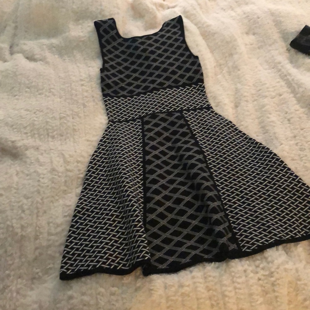 Intermix fit and flare dress sz small
